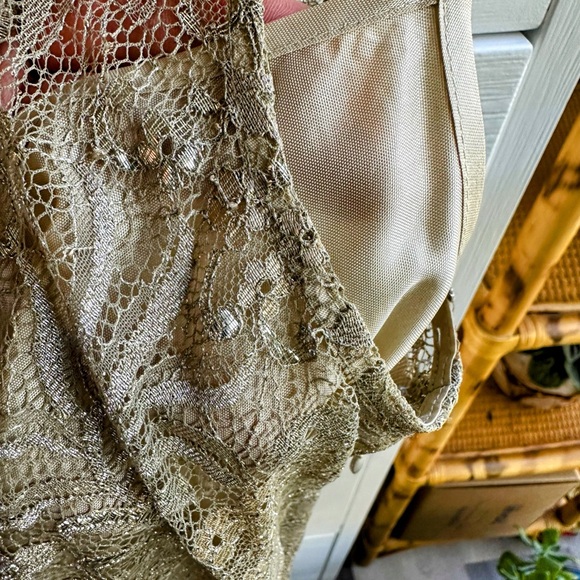 BCBG MaxAzria Cocktail dress-perfect condition, stunning with a Summer tan! - Picture 6 of 8